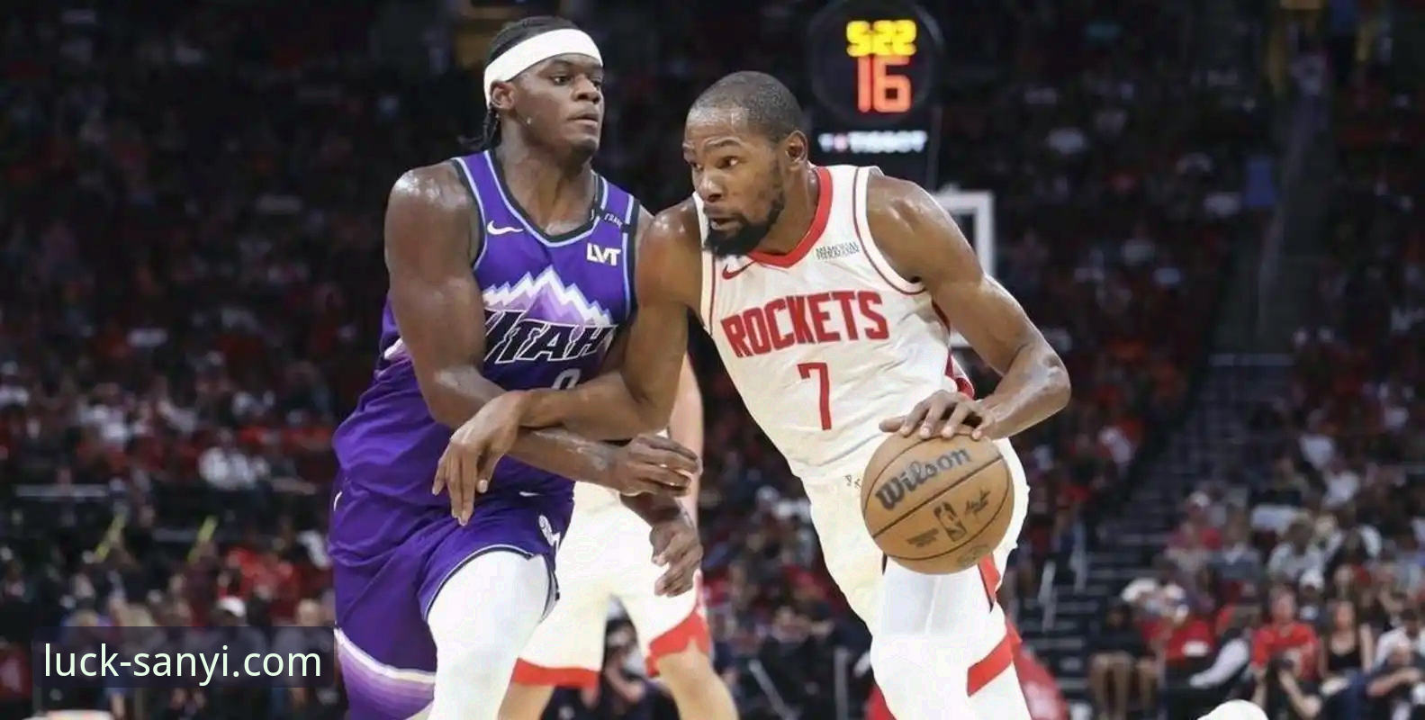 火箭vs尼克斯：杜兰特27分引领大胜，三亿体育用户如何看懂这场战术博弈？